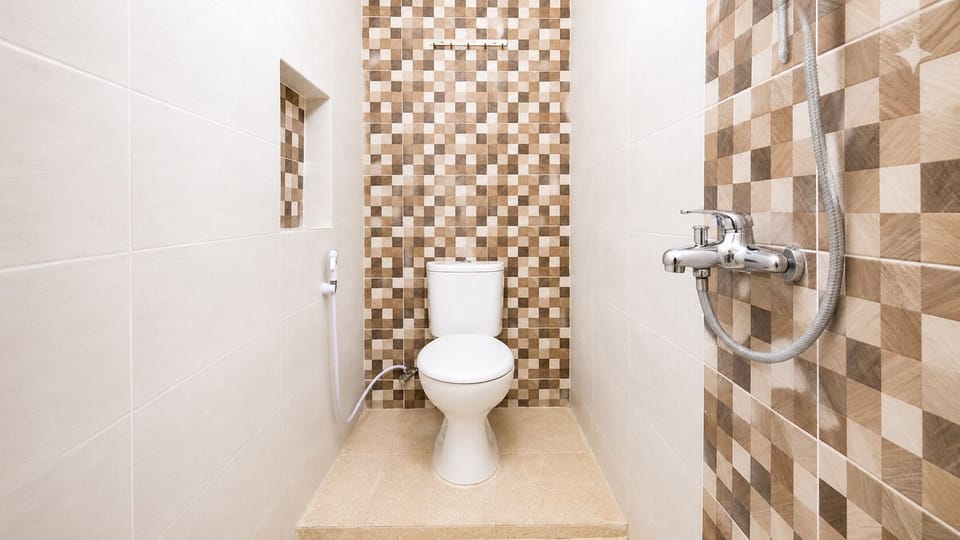 Shower, towels