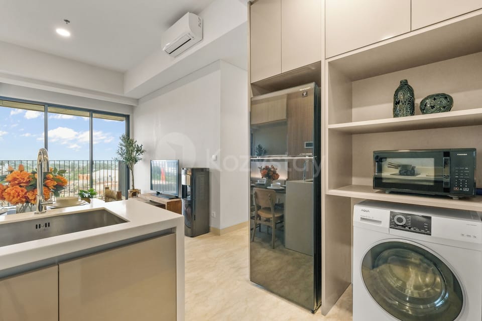 Apartment, 2 Bedrooms, City View | Private kitchen | Full-size fridge, microwave, stovetop, cookware/dishes/utensils