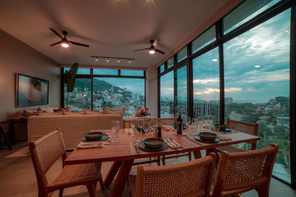 Condo - Image 11