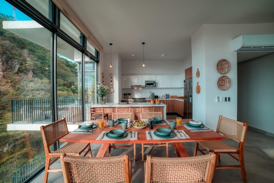 Condo - Image 9