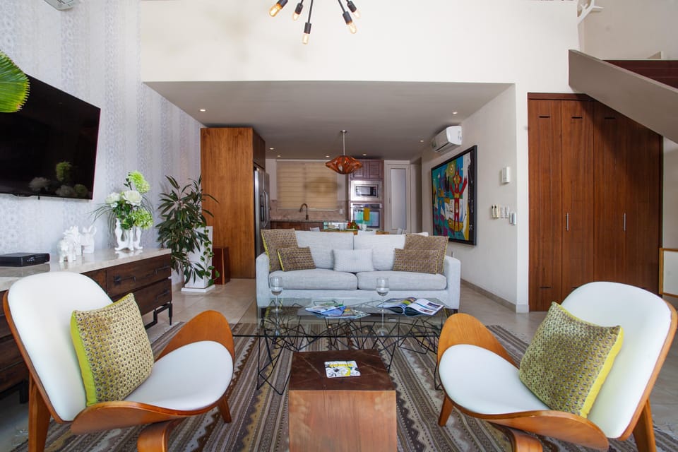 Condo - Image 5