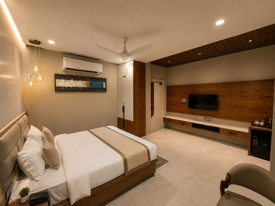 Executive Room, Garden View | Desk, laptop workspace, WiFi (free)