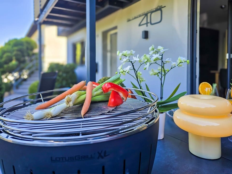 Grillabende auf der eigenen Terrasse – ein LotusGrill steht euch zur Verfügung