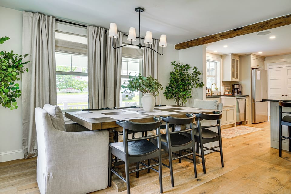 Dining Area | 1st Floor