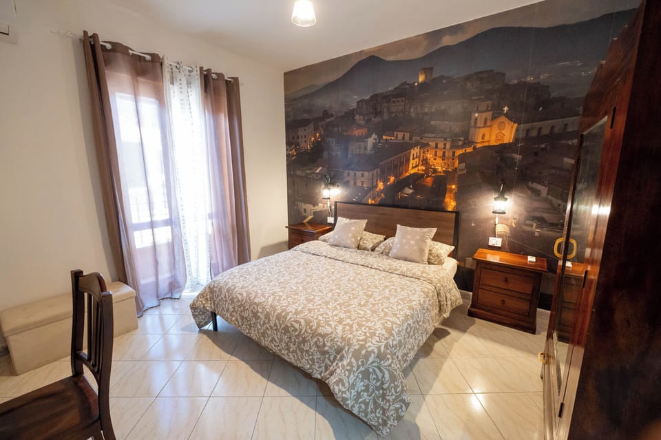 Double Room, Balcony | Iron/ironing board, WiFi (free)