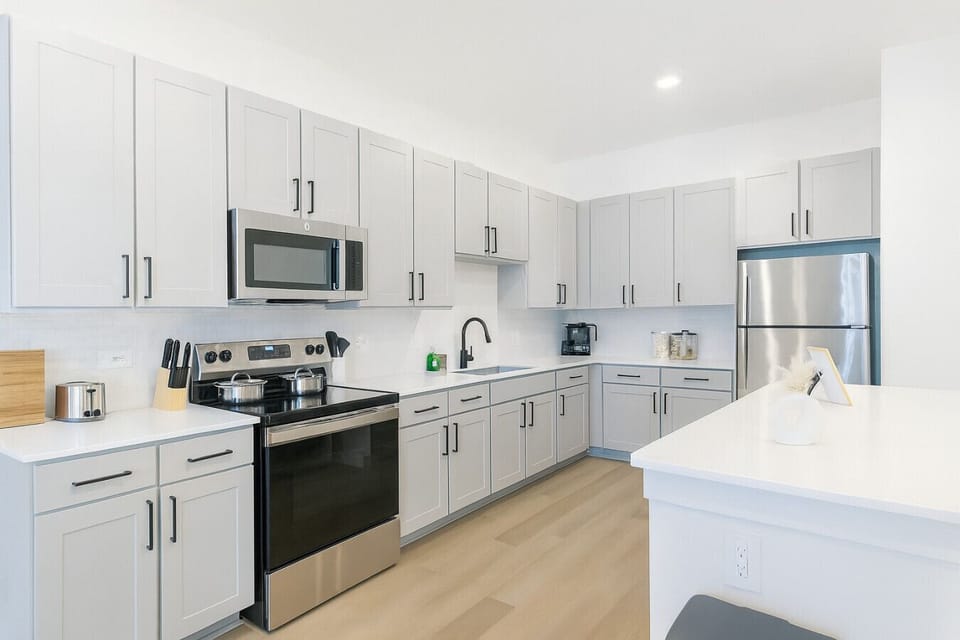 Apartment | Private kitchen | Espresso maker, coffee/tea maker, electric kettle