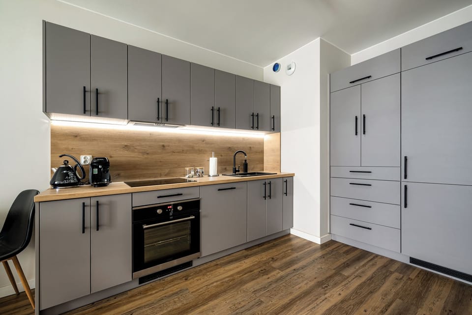 Apartment | Private kitchenette | Coffee/tea maker, electric kettle