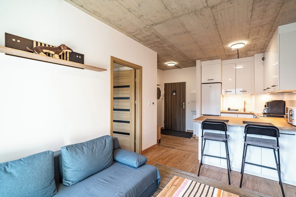 Apartment, Balcony | Living room