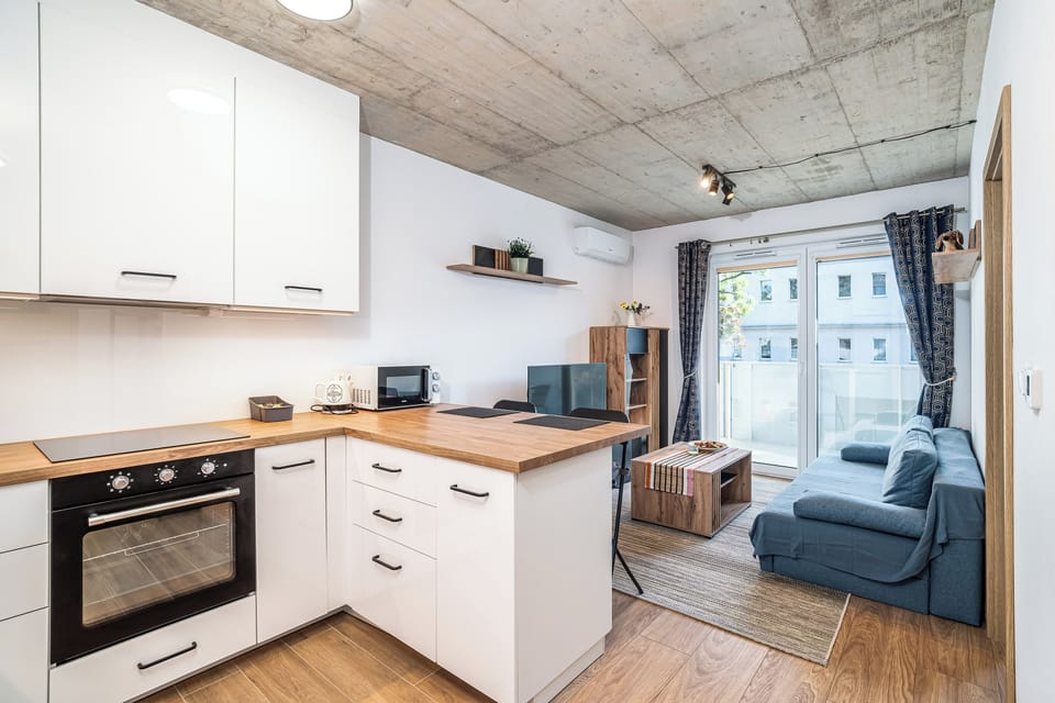Apartment, Balcony | Private kitchenette