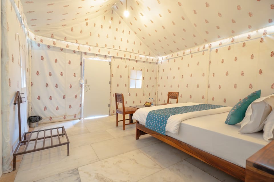Luxury Room, Patio, Desert View | Desk, laptop workspace, WiFi (free)