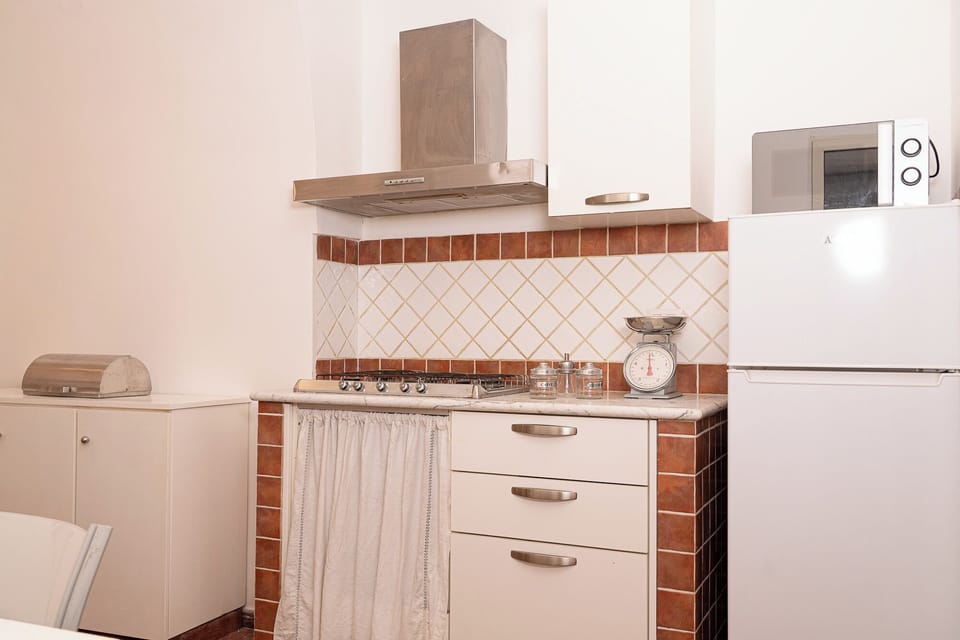Apartment (2 Bedrooms) | Private kitchen | Microwave, dishwasher