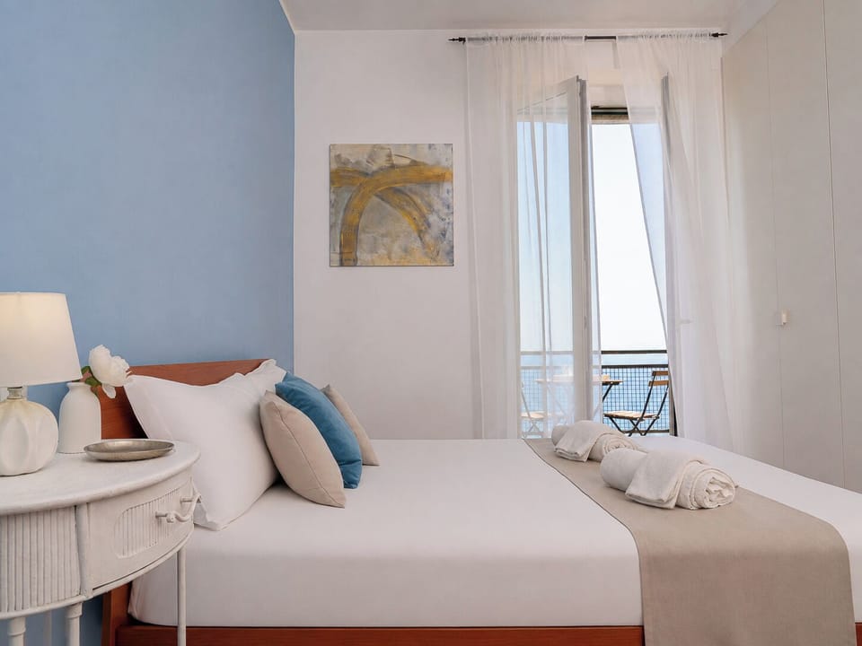 Apartment (2 Bedrooms) | 2 bedrooms, bed sheets