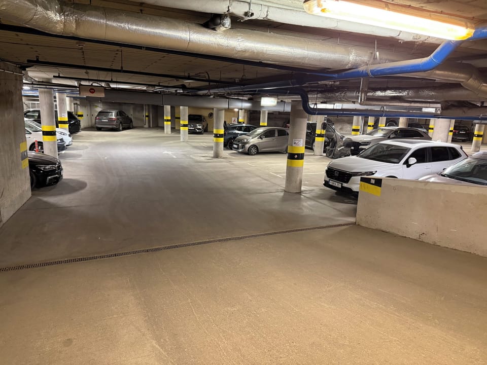 Business Apartment, Courtyard View | Property grounds