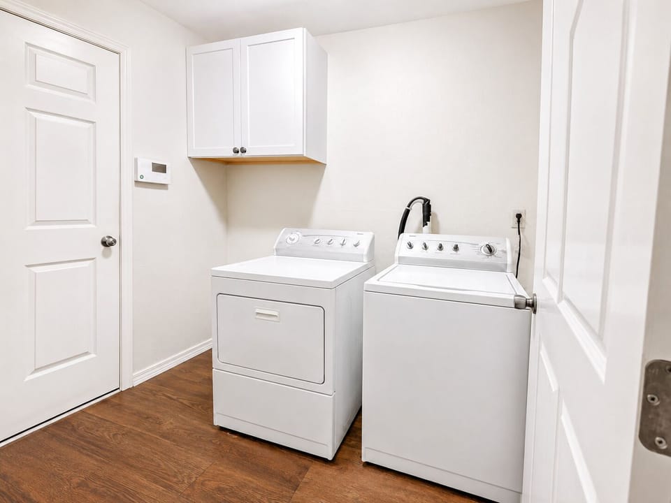 Enjoy a longer stay knowing you have a washer/dryer!
