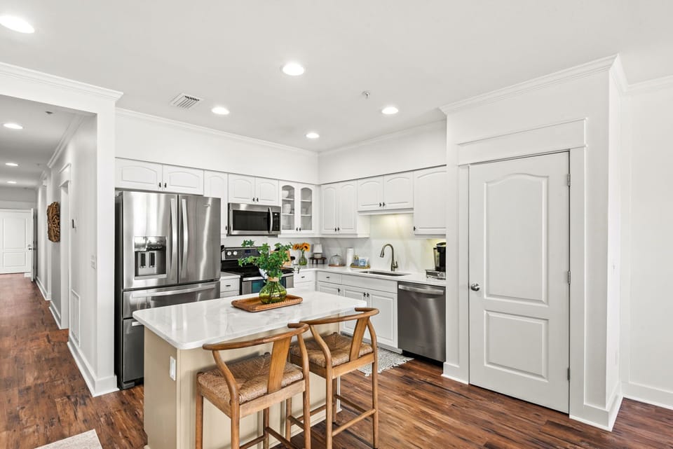 Condo, Multiple Beds, Pool View (Chalet Monet ) | Private kitchen