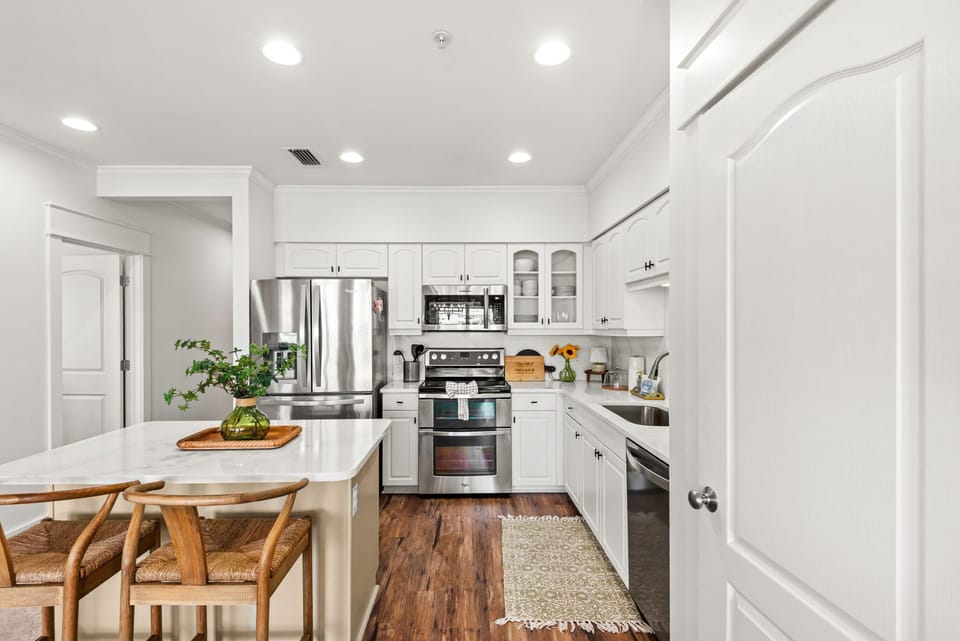 Condo, Multiple Beds, Pool View (Chalet Monet ) | Private kitchen