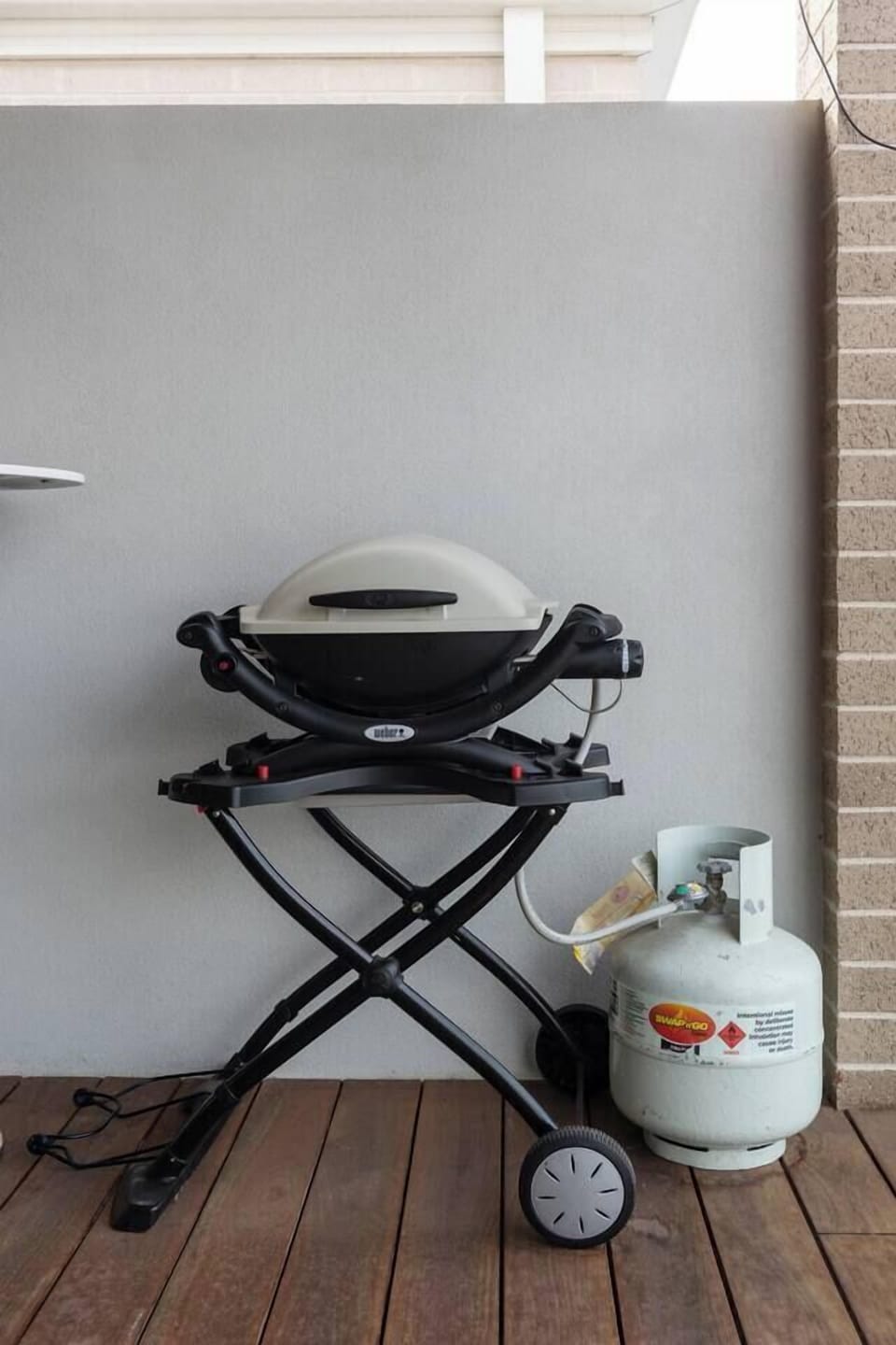 Fire up the BBQ and enjoy easy outdoor dinners back on the private entertaining deck.