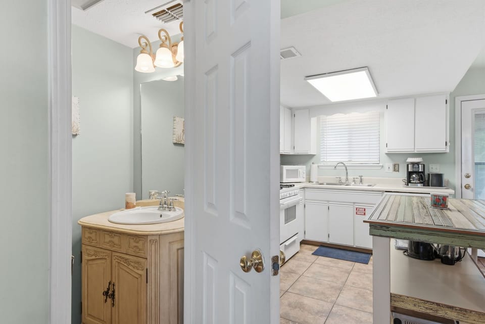 Townhome, Multiple Beds, Garden View (Gulf Highlands) | Private kitchen