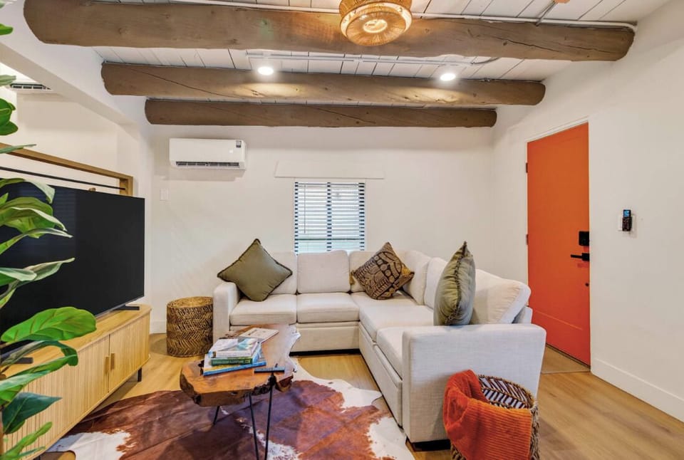 Apartment | Living area