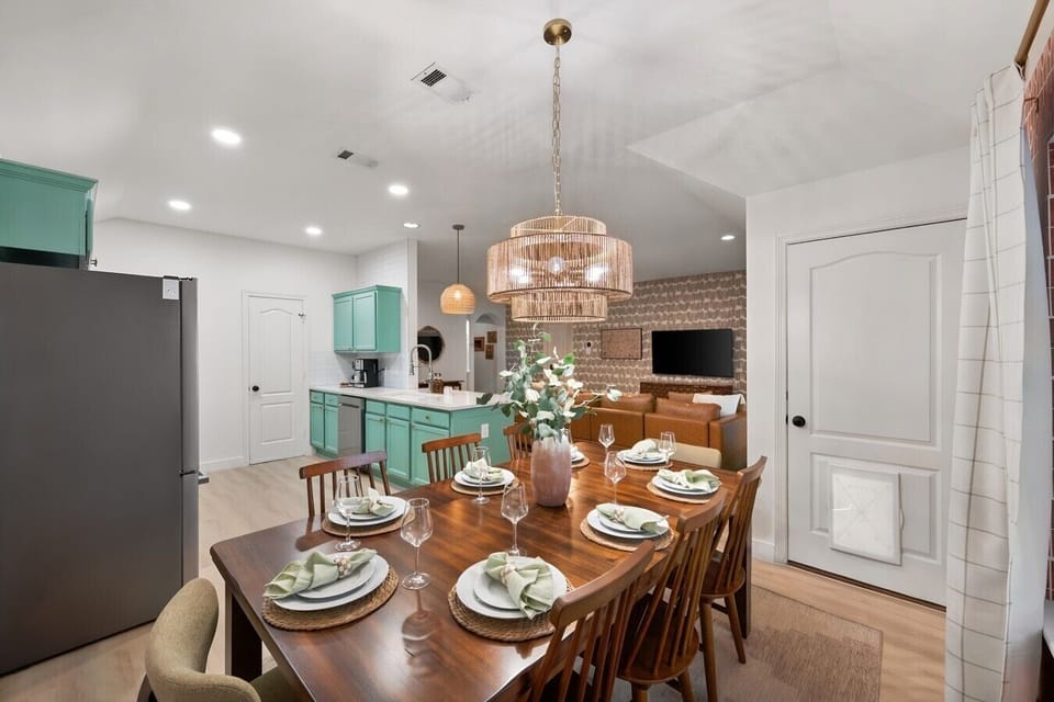 Dining Room CF 1