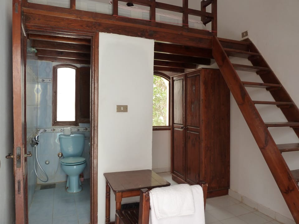 Single Room, Private Bathroom (Fancy Backpacker) | Bed sheets