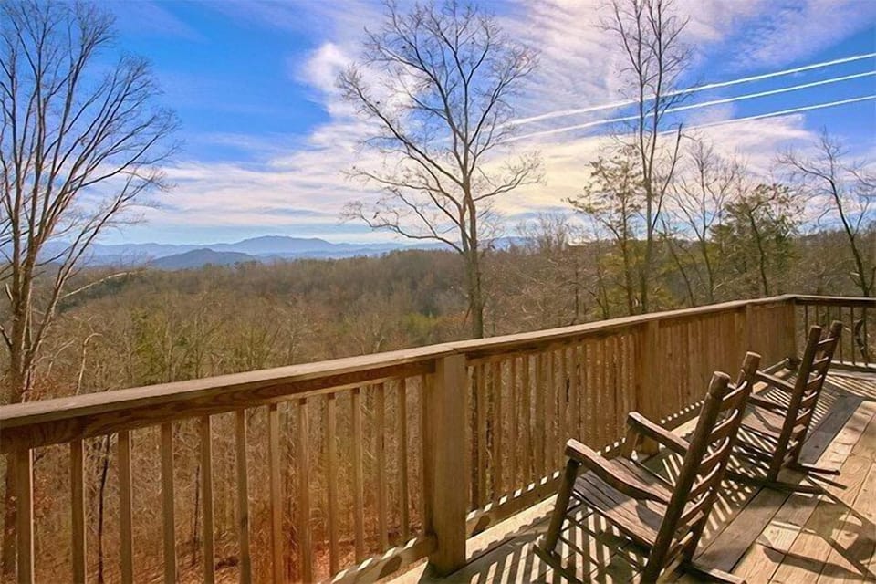 Wears Valley Cabin with Deck and Mountain Views