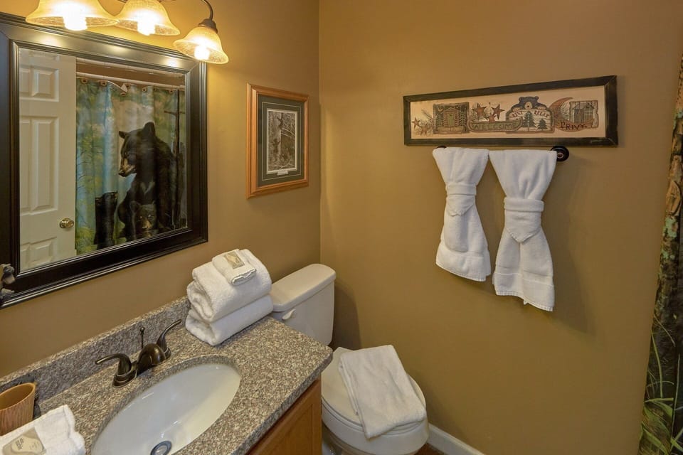 2 Bedroom 2 Bath Vacation Home Sleeps 6
