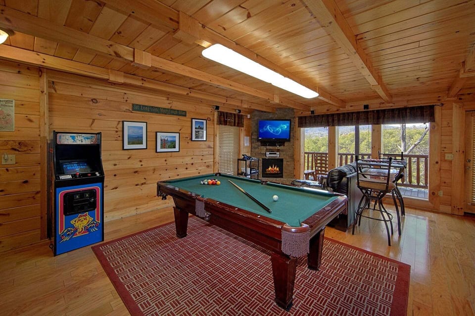Gameroom with Pool Table, Arcade and Air Hockey