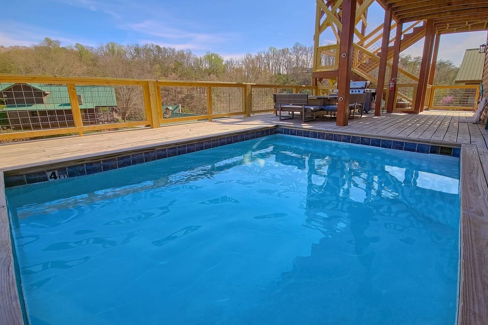 Premium 7 Bedroom cabin with Private Pool