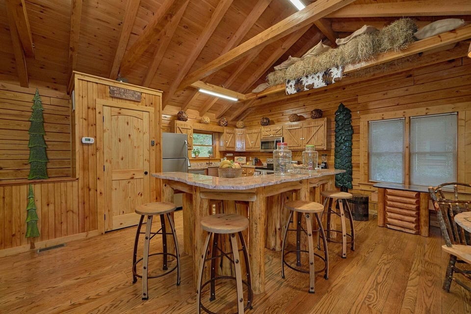Premium 2 bedroom cabin with luxury kitchen