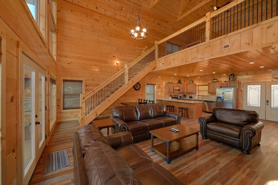 Cabin on the River with luxury furnishings