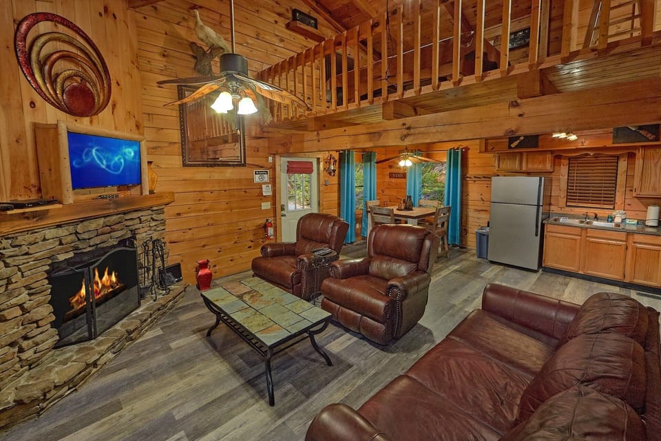 Luxurious 2 Bedroom Cabin