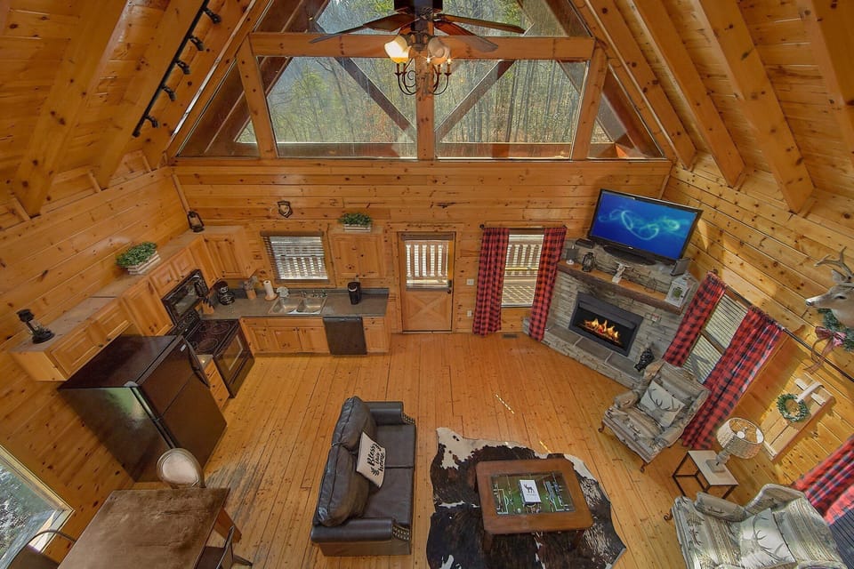 Beautiful 4 Bedroom On The Rocks Sleeps 14
