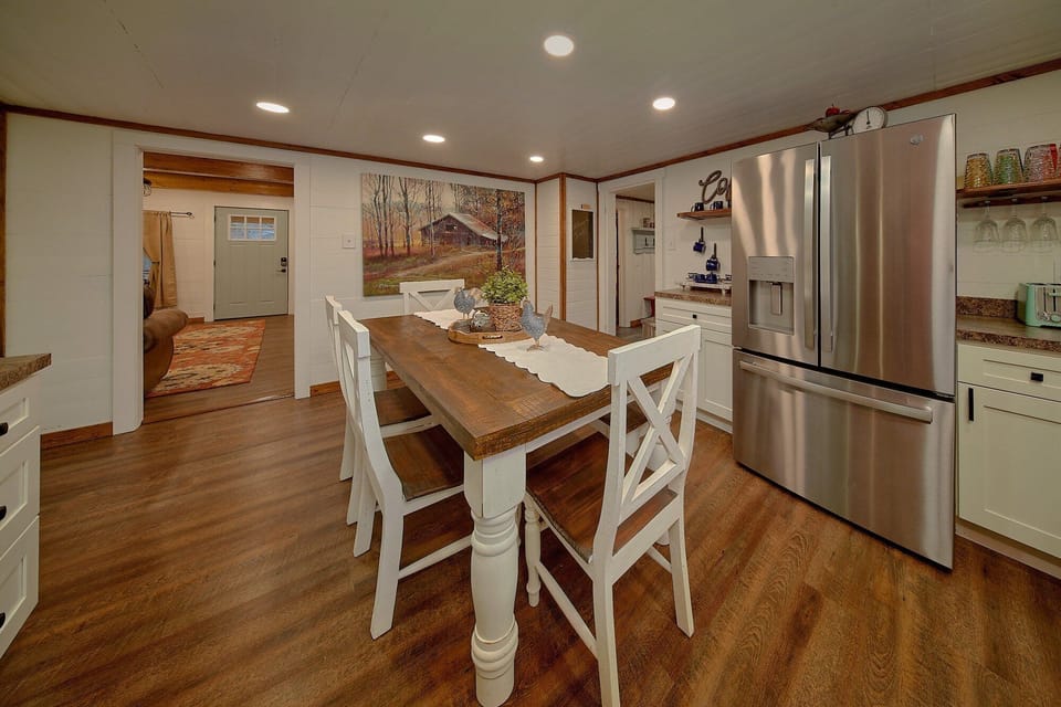 Spacious Kitchen with Large Dining Area