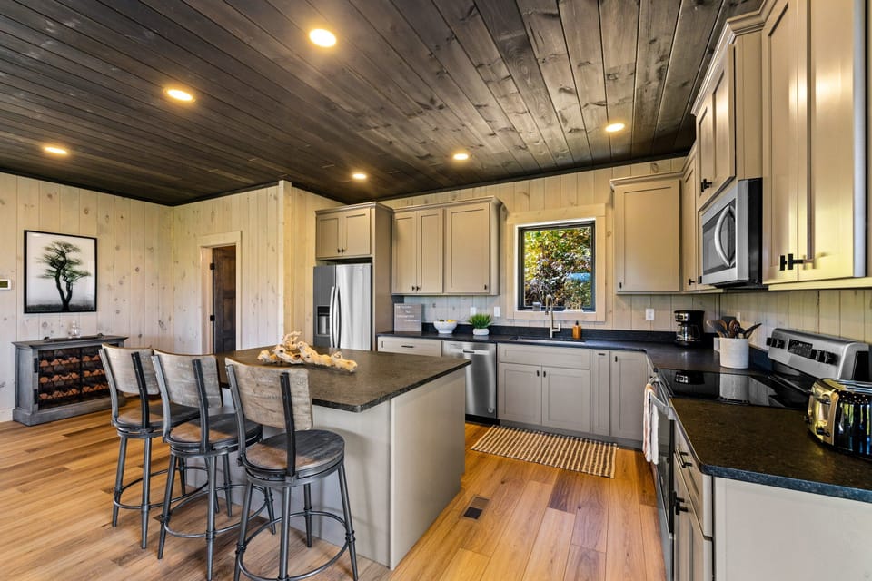 Fully furnished kitchen in 2 bedroom cabin