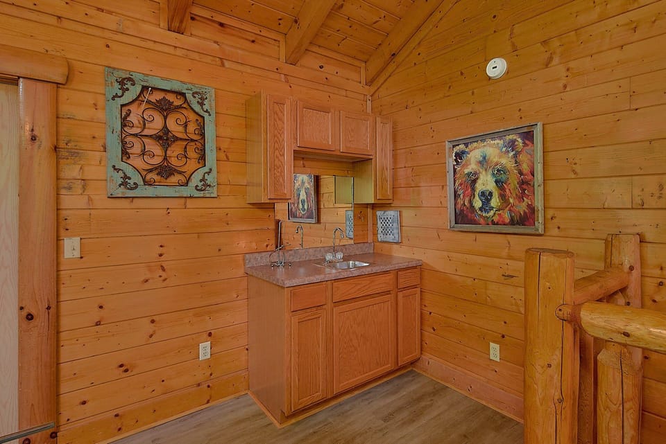Gatlinburg Cabin with Arcade and Foosball