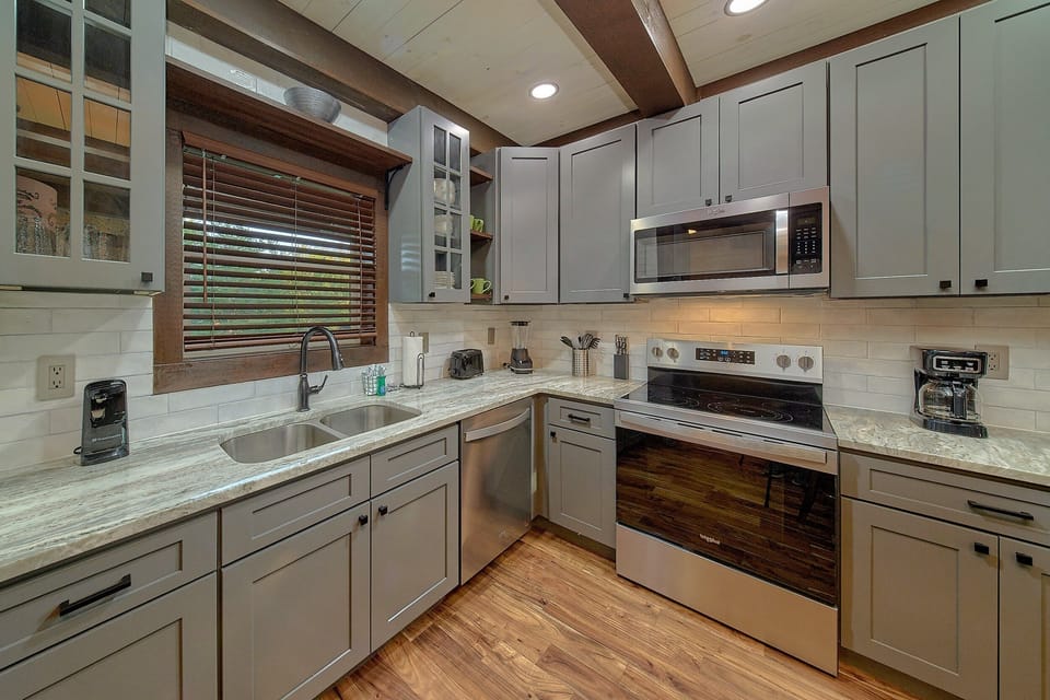 Fully Equipped Kitchen with Modern Appliances