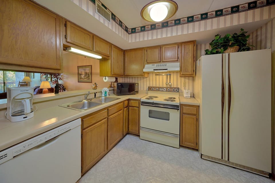 Fully Equipped Kitchen Gatlinburg Condo