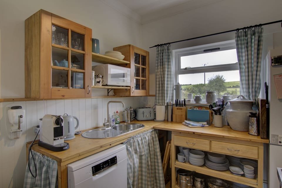 House | 1 bedroom