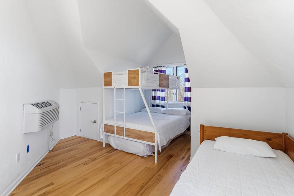 Fourth Floor Loft Suite