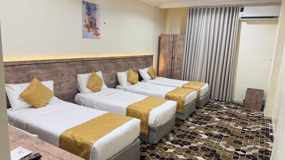 Basic Quadruple Room, City View