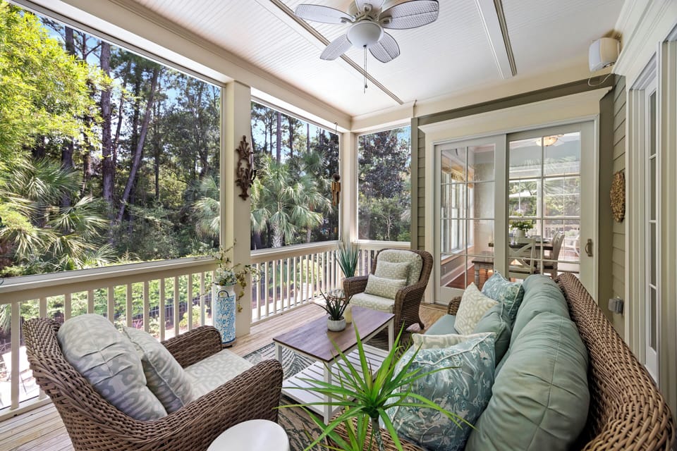 Screened-In Back Porch
