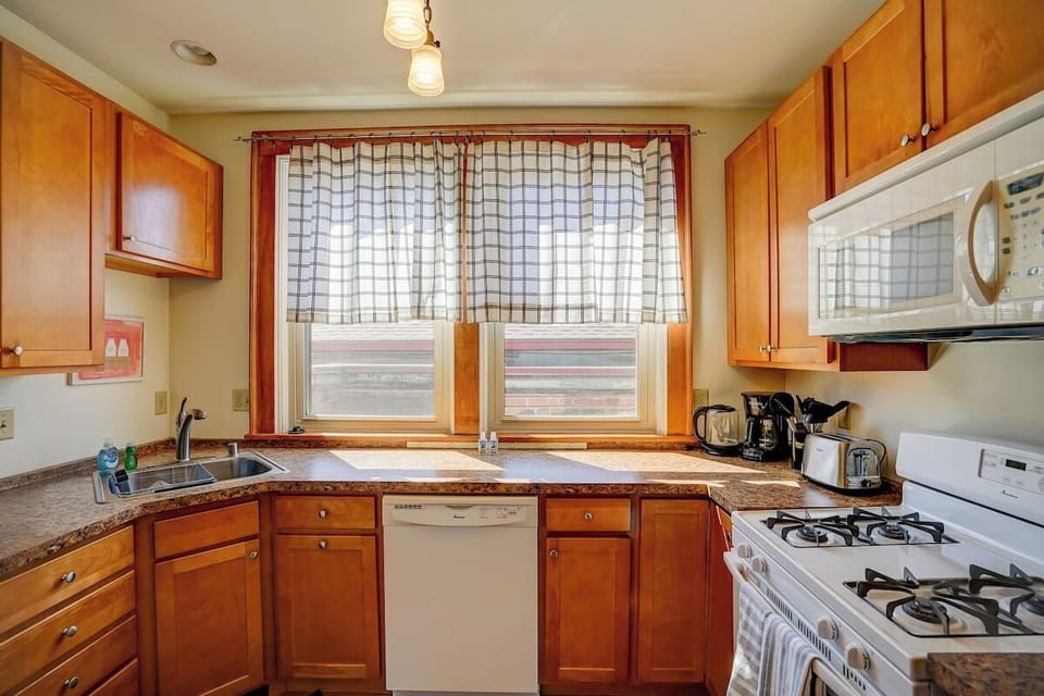Kitchen with ample counterspace