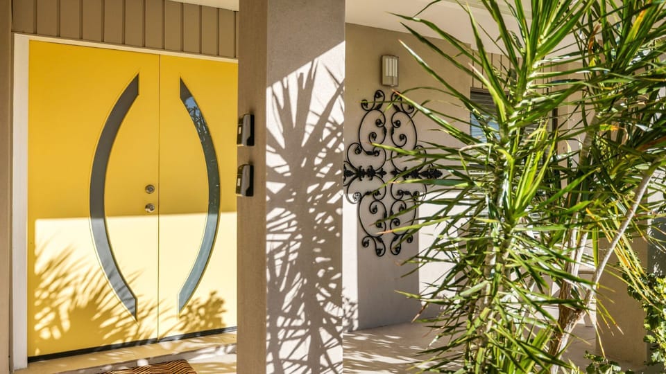 Joy on Shoal Shores | Private entrance