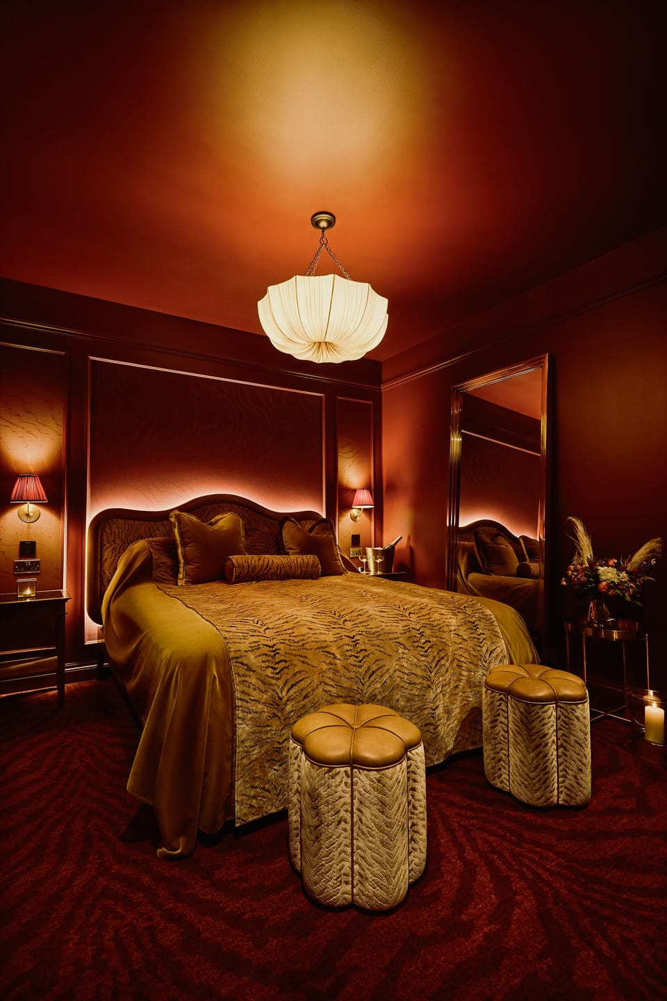 Premium Double Room, 1 King Bed | Premium bedding, desk, WiFi (free), bed sheets