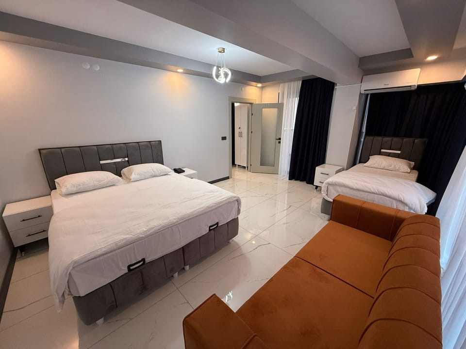 Family Room, Terrace | WiFi (free), bed sheets