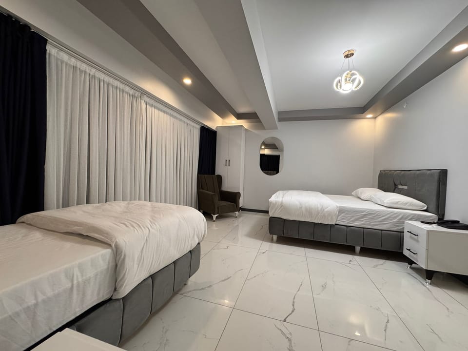 Family Room | WiFi (free), bed sheets