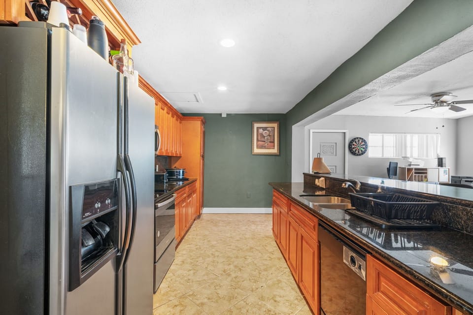 House, Patio, Garden View | Private kitchen