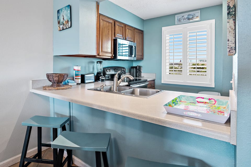 Complete with breakfast bar