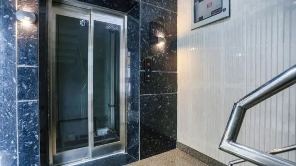 Elevator